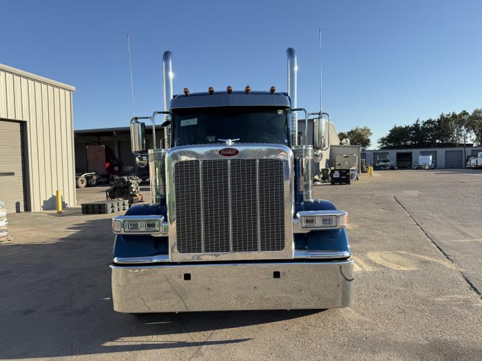 2027 Peterbilt 589-11