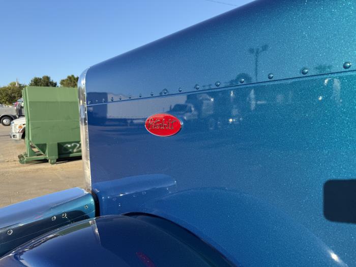 2027 Peterbilt 589-14