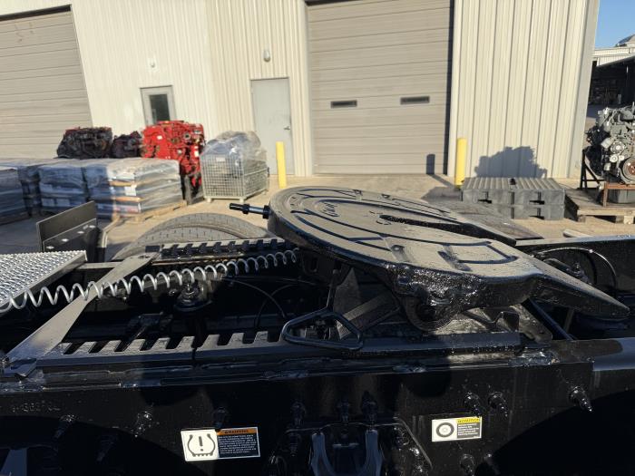 2027 Peterbilt 589-20