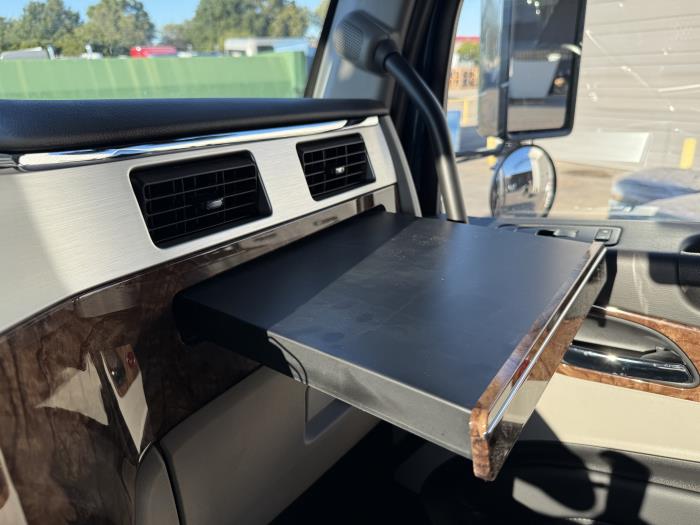 2027 Peterbilt 589-41