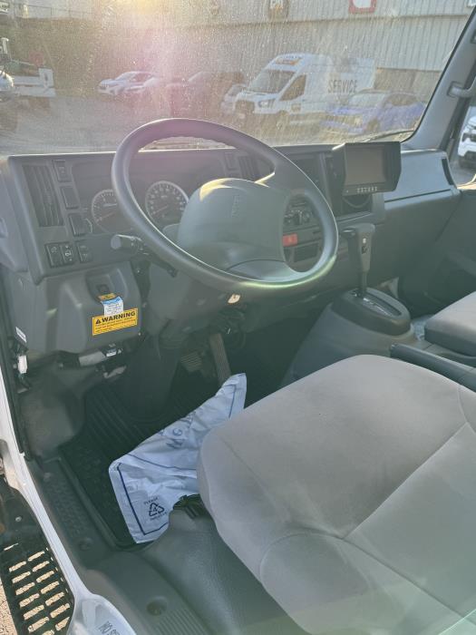 2022 Isuzu NPR-XD-10