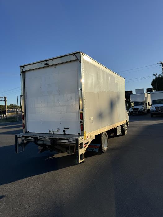 2022 Isuzu NPR-XD-5