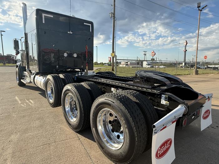 2027 Peterbilt 589-6