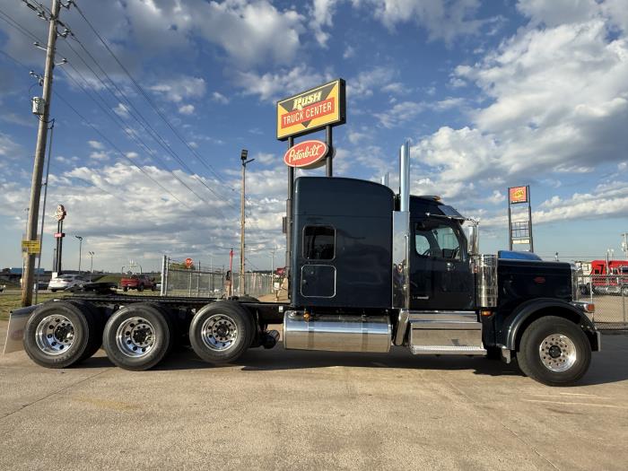 2027 Peterbilt 589-9
