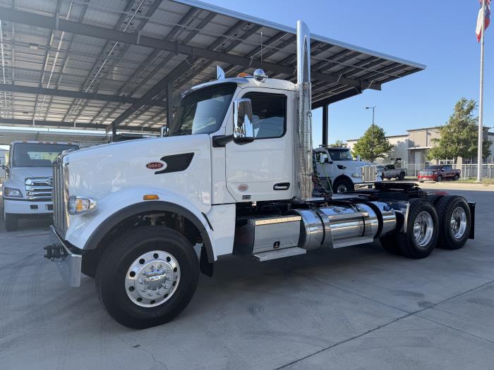 2027 Peterbilt 567-2