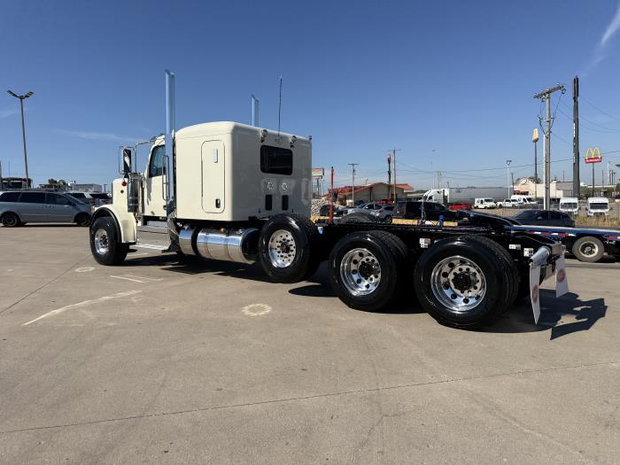 2027 Peterbilt 589-9