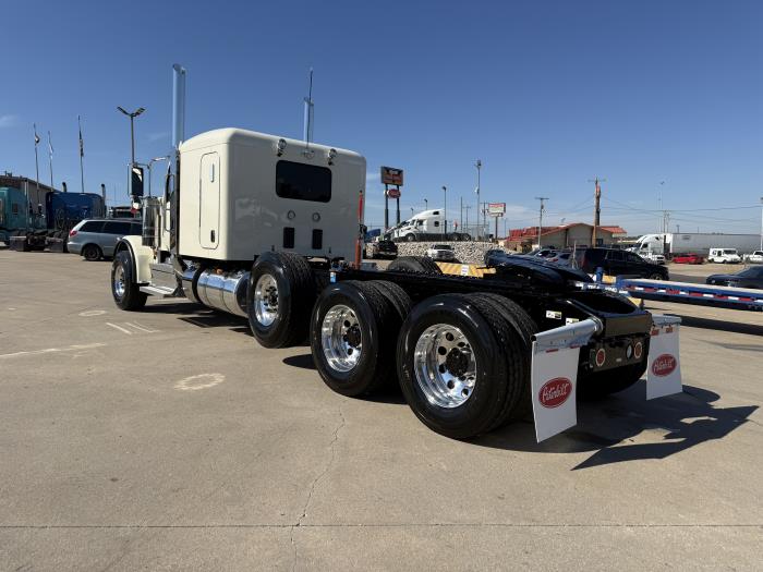 2027 Peterbilt 589-10