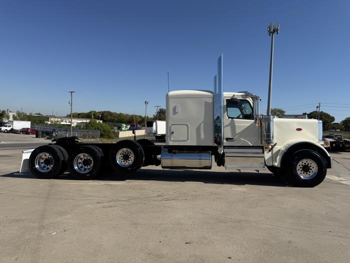 2027 Peterbilt 589-17