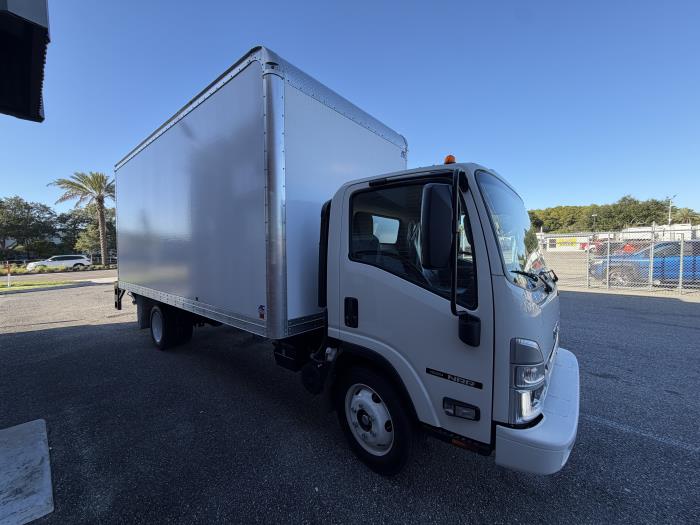 2026 Isuzu NRR-8