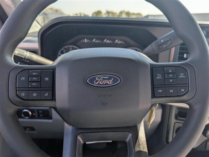 2027 Ford F-450-15