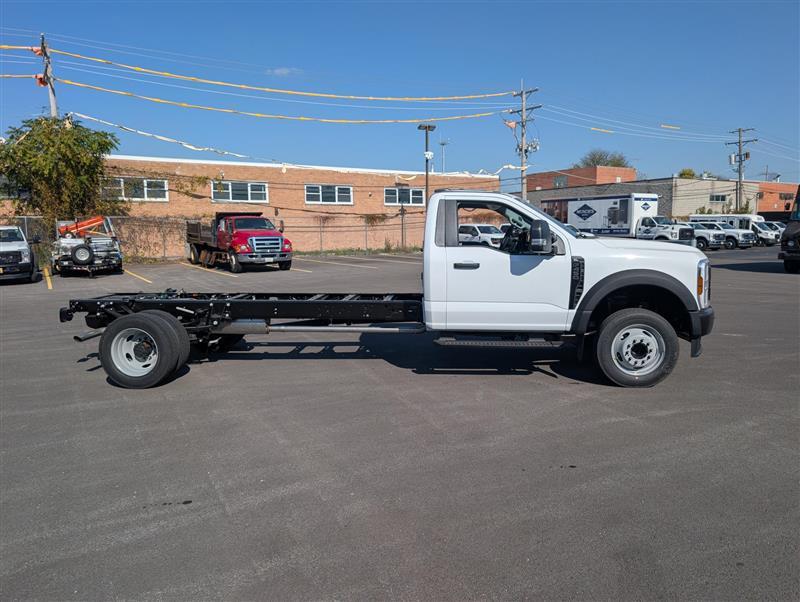 New 2027 Ford F-450 - photo 2