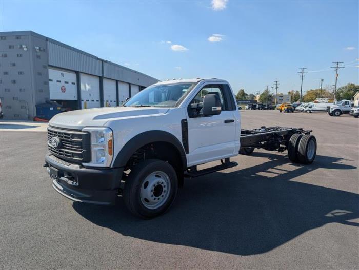2027 Ford F-450-4