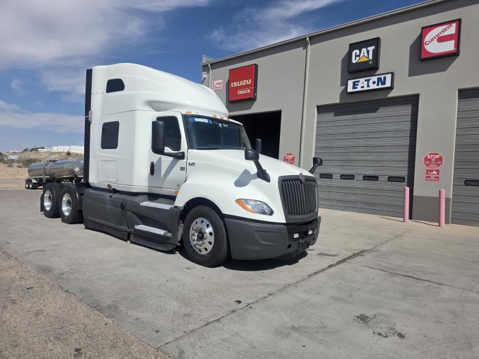 2022 International LT625-3