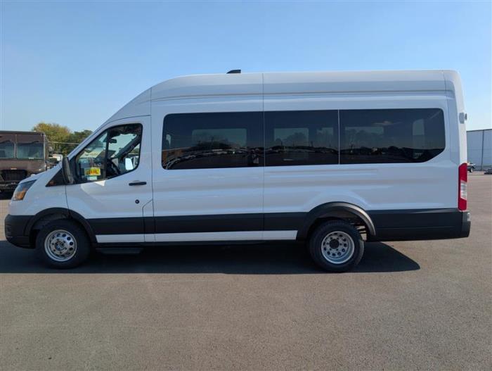 2027 Ford Transit 350 HD-3