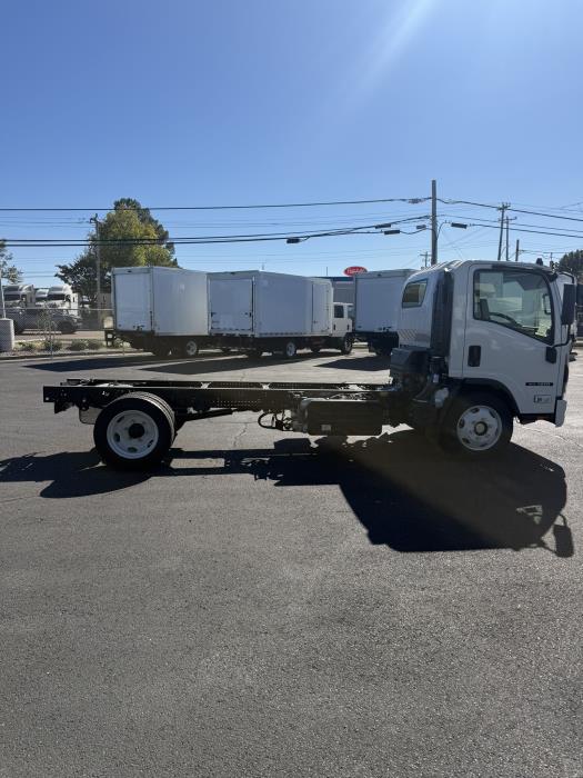 2027 Isuzu NRR-5
