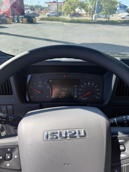 2027 Isuzu NRR-9