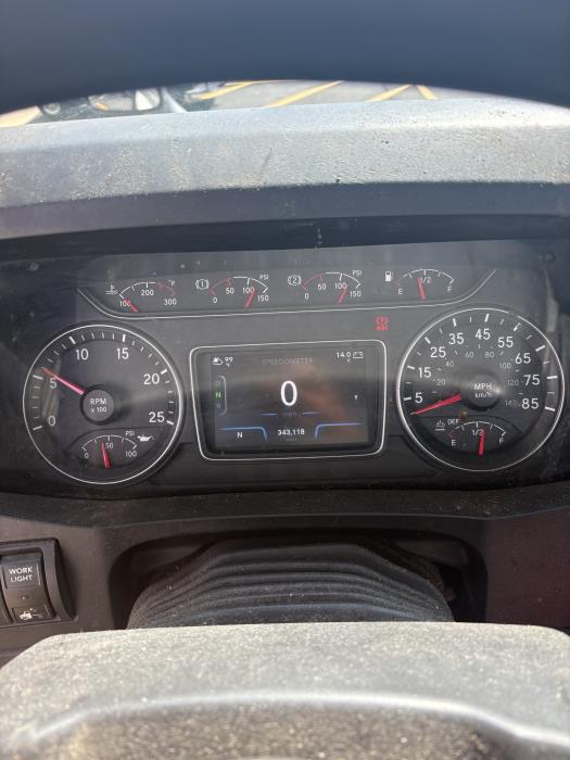 2021 International LT625-1