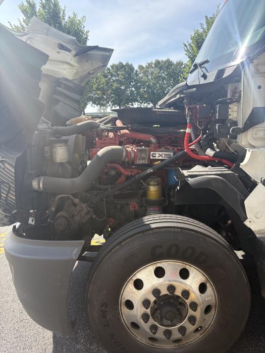 2021 International LT625-14