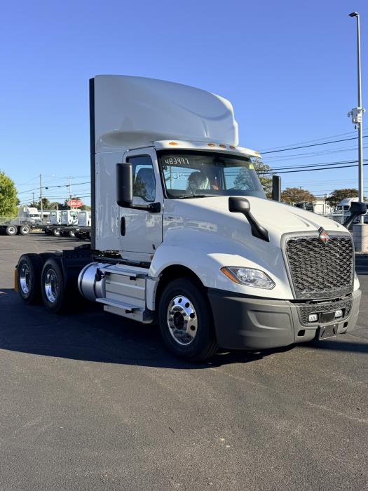 2027 International LT625-9
