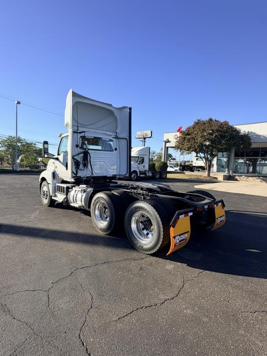 2027 International LT625-4
