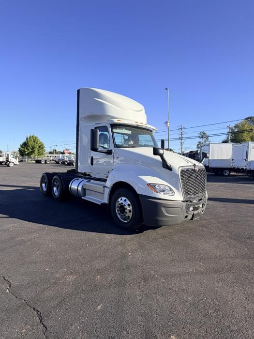 2027 International LT625-8