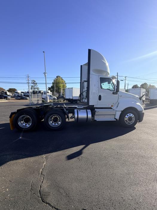 2027 International LT625-7