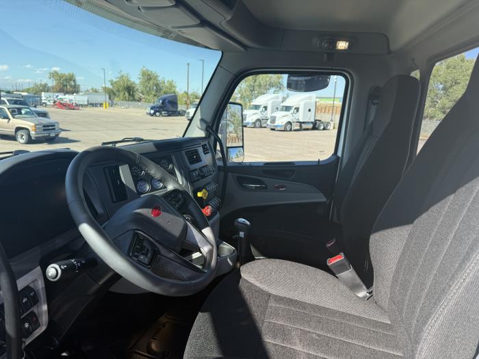 2027 Peterbilt 567-8