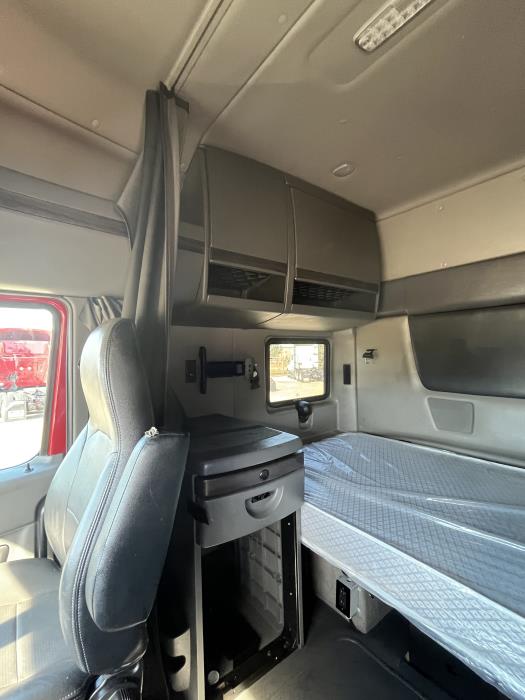 2023 International LT625-17