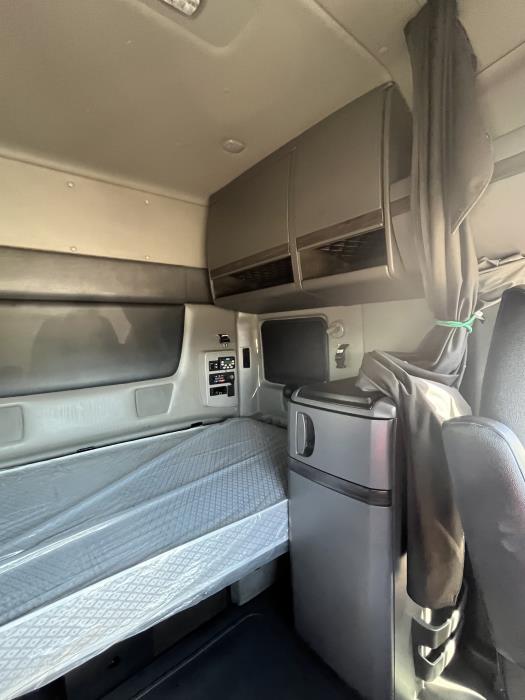 2023 International LT625-18
