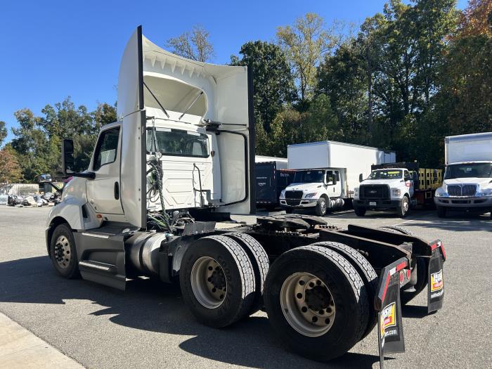 2022 International LT625-2