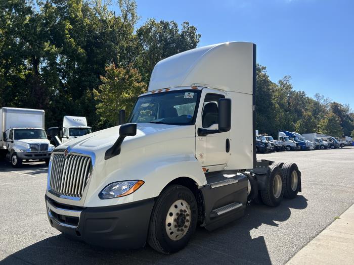 2022 International LT625-1