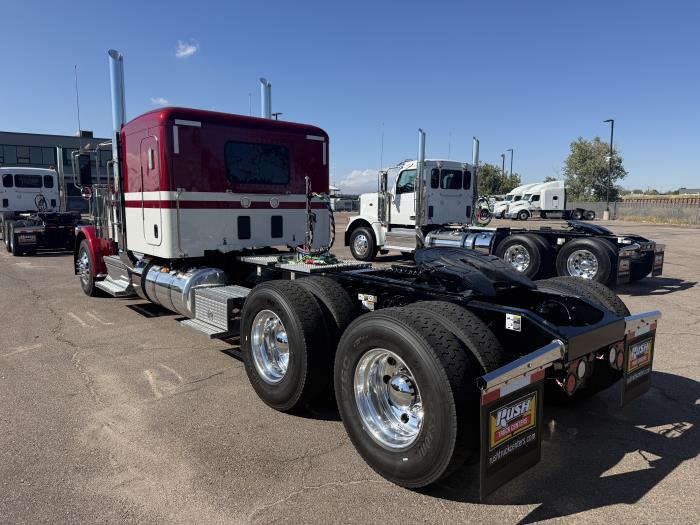 2027 Peterbilt 589-7