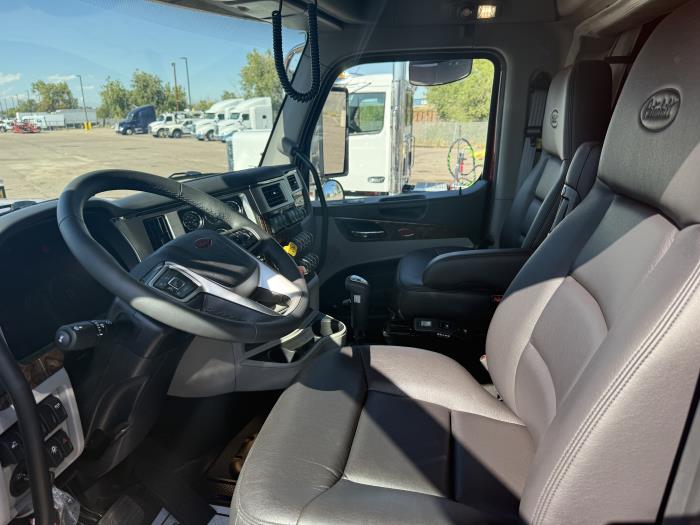 2027 Peterbilt 589-9