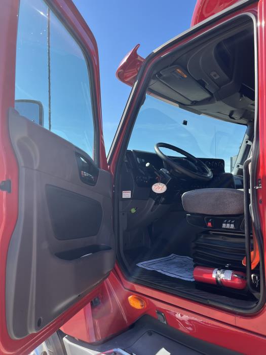 2020 International LT625-11