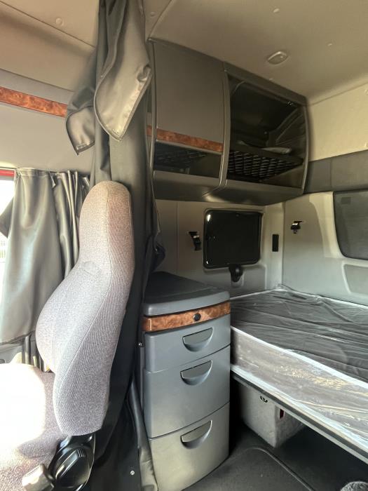 2020 International LT625-16