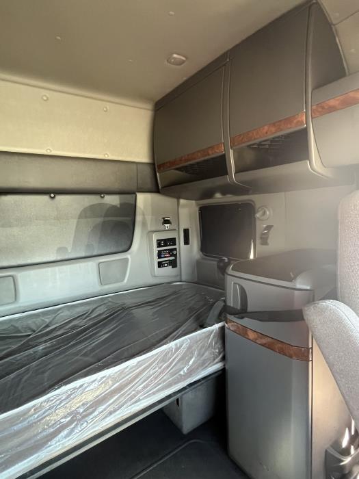 2020 International LT625-17