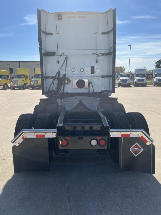 2022 International LT625-4