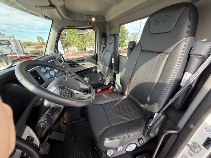 2027 Peterbilt 567-5