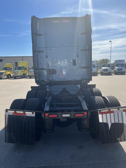 2022 International LT625-3