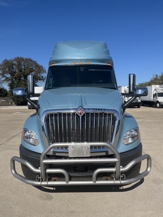 2022 International LT625-6