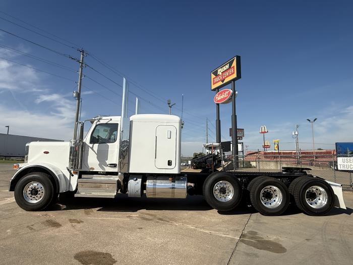 2027 Peterbilt 589-3