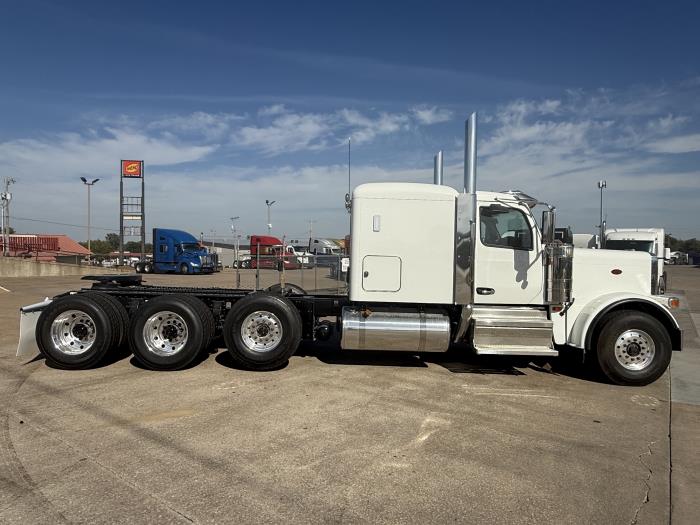 2027 Peterbilt 589-13