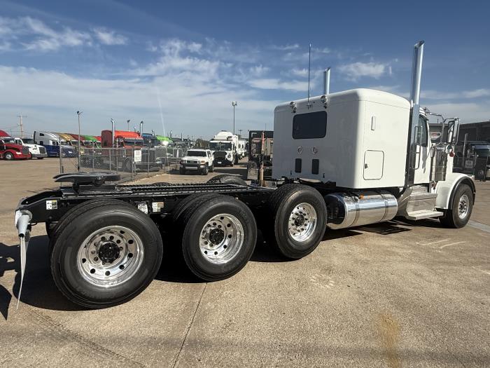 2027 Peterbilt 589-14