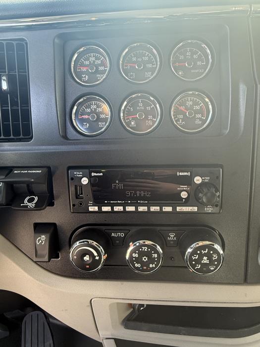 2027 Peterbilt 589-20