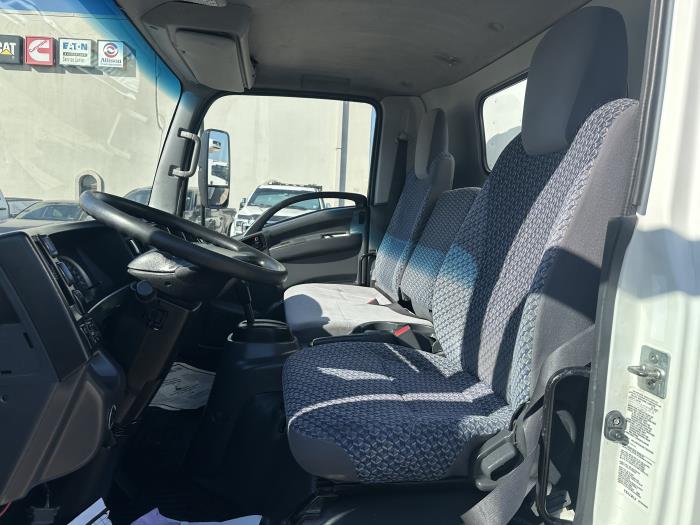 2022 Isuzu NRR-14