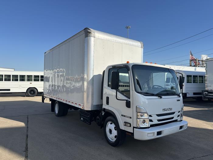 2022 Isuzu NRR-2