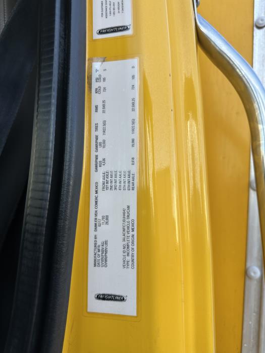 2018 Freightliner Business Class M2 106-15