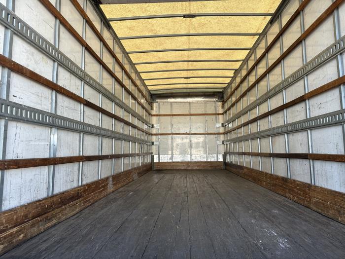2018 Freightliner Business Class M2 106-8