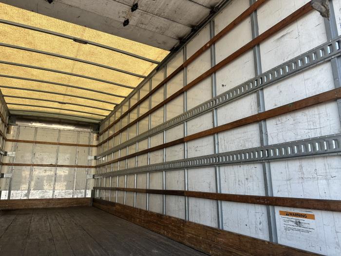 2018 Freightliner Business Class M2 106-7
