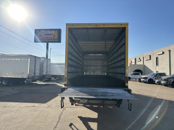 2018 Freightliner Business Class M2 106-5